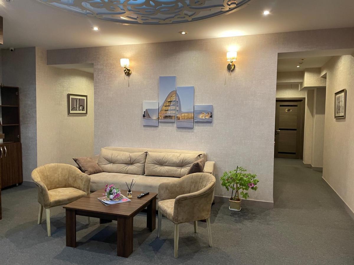 Baku Life Hotel Ngoại thất bức ảnh